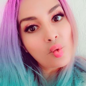 Meet your Posher, Sandy